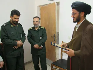 دیدار فرمانده تیپ ۱۲ قائم (عج) با مسئول نمایندگی، ولی فقیه در این یگان