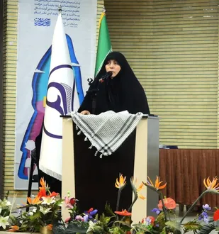 دستاوردهای انقلاب اسلامی را در حوزه زنان نمی&zwnj;توان انکار کرد