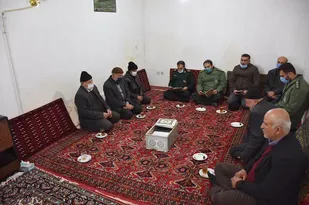 سردار ملک شاهکوهی با خانواده شهید نبی الله خطیری دیدار کرد