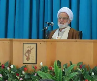 سپاه مایه عزت و افتخار اسلام است/ لازمه موفقیت در گام دوم تربیت نسلی در تراز انقلاب است