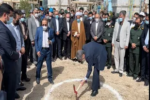 مراسم کلنگ زنی دو طرح کریستال ملامین ومتیل آمین در مرودشت