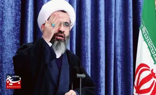 انقلاب اسلامی ایران نماد روشن پیروزی حق بر باطل است