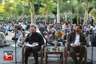 برگزاری دعای عرفه در پارک سیفیه ملایر