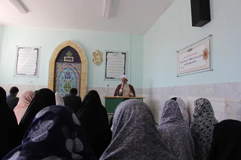 کسب علم و دانش، تقوا و مجاهدت در راه خدا ملاک برتری انسان‌هاست