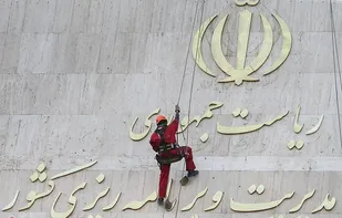 دو پاره شدن سازمان مدیریت غیرکارشناسی است