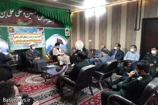 دیدار مسئولین فامنین با امام جمعه شهرستان