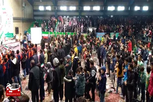 مراسم جشن دهه فجر در محله کرامت جعفرآباد ملایر