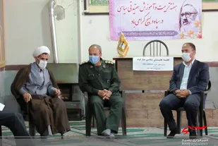 معلمان پل ارتباطی انتقال ارزش ها بین نسل ها هستند