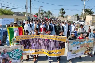 همایش پیاده روی در شهرستان فنوج برگزار شد
