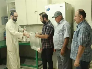 جهاد جوانان مسجد ثارالله در مبارزه با کرونا ادامه دارد/ کمک به محرومان، دغدغه&zwnj; امام جماعت جهادی