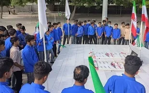 تجدید میثاق دانش آموزان بندر کوهستک با شهدای گمنام
