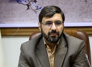 برخی با پوشش عقلانیت به دنبال رابطه با استکبار هستند