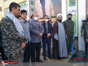 به مناسبت ایام شهادت حضرت فاطمه(س)زیارت قبور گلزارشهدای مقاومت کرمان توسط حوزه راین