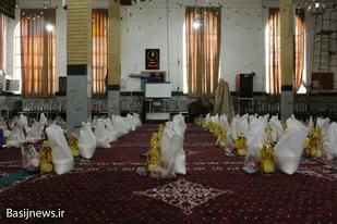 توزیع کمک&zwnj;های مؤمنانه بین نیازمندان توسط پایگاه امام حسین(ع) همدان