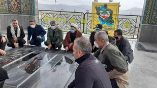 کاشت 100 اصله نهال در یادمان شهدای گمنام هرسین