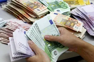 جزئیات نرخ رسمی ۴۶ ارز/ کاهش قیمت ٢۶ ارز