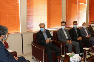 همه برای رفع موانع واحد های تولیدی بزرگ استان گام بردارند