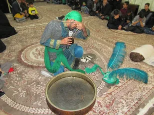 برگزاری مراسم تعزیه در پایگاه المهدی(عج) بسیج اصناف شاهرود+ تصاویر