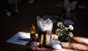 کمک مومنانه بسیج استادان دانشگاه آزاد گیلانغرب