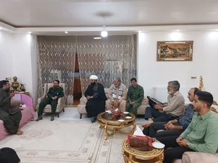 دیدار با فرمانده گردان و آرزوی عافیت