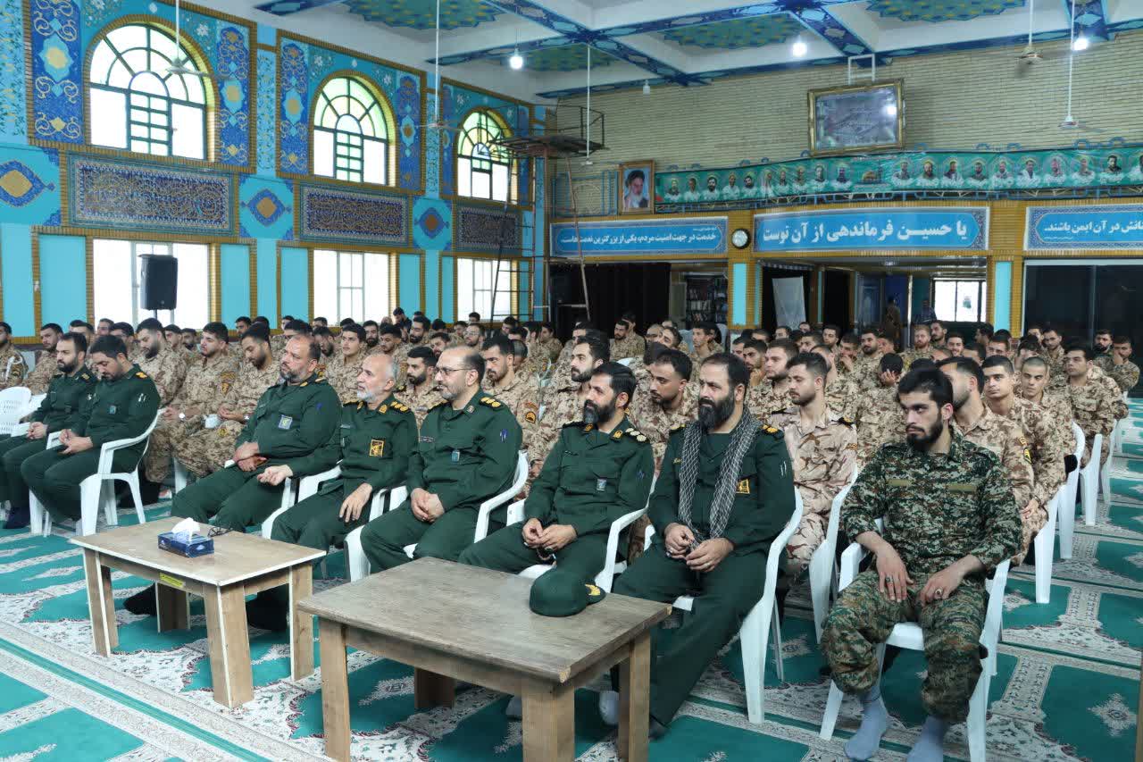 رسالت جوانان پاسداری از هویت ایرانی و ساختن آینده کشور است