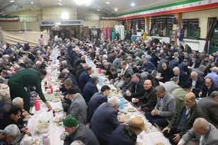 ضیافت افطاری وابستگان و بازنشستگان لشکر پنج نصر با حضور ۷۰۰ نفر در مشهد