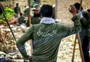 دانشجو معلمان بسیجی قزوین به همراه دیگر دانشجویان بسیجی استان به کمک خانواده&zwnj;های نیازمند شتافتند