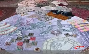 توزیع بسته&zwnj;های فرهنگی به مناسبت دهه فجر