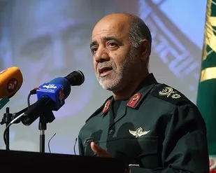 سردار قلی پور در برخورد با گروهک&zwnj;ها و منافقین در صف اول بود و در جبهه نیز رشادت&zwnj;های بسیار از خود به&zwnj;جای گذاشت