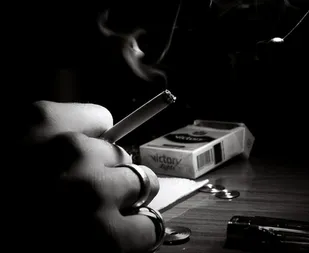 ۸۰ تا ۹۰ درصد افراد ازسن ۱۸ سالگی سیگاری می شوند