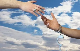 کمک ۱۶۶ میلیونی پزشک نیکوکار اراکی به آزادی زندانیان جرائم غیرعمد
