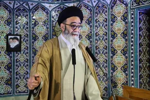 دولت جمهوری آذربایجان با توهین کنندگان به مقدسات مسلمانان قاطعانه برخورد کند