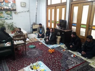 دیدار از خانواده های شهدای گردان حضرت زهرا(سلام الله علیها) به مناسبت روز مادر