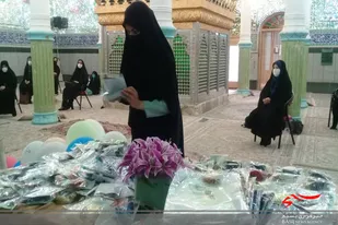 توزیع بسته&zwnj;های فرهنگی به&zwnj;مناسبت هفته عفاف و حجاب در نهاوند