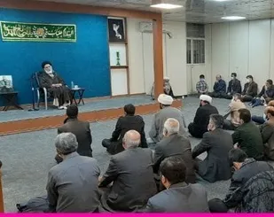 محفل ذکر معارف اهل بیت علیهم السلام در بیت امام جمعه پیشوا