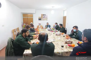 کارکنان نیروی مقاومت بسیج سپاه ناحیه شهرستان سرخه با امام جمعه دیدار کردند