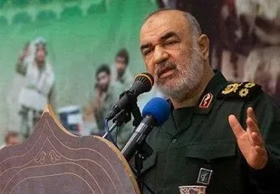 دشمنان دیگر هوس راه انداختن جنگ نظامی با ما را نمی کنند/رسالت قرارگاه ثارالله سنگین و خطیر است