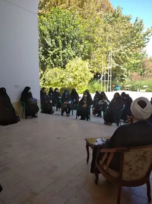 نشست عقیدتی با محوریت اخلاق با سخنرانی حجت الاسلام ملوکی