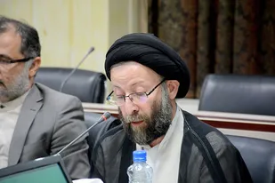 جامعه دانشگاهی خوزستان در تبیین پیام انقلاب اسلامی تلاش کند