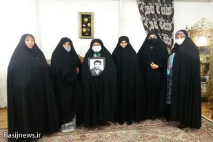 دیدار بسیجیان پایگاه حضرت خدیجه(س) بهار با خانواده شهید &laquo;زارعی&raquo;
