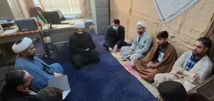 بازدید مسئول بسیج طلاب و روحانیون استان همدان از پایگاه بسیج مدرسه آیت الله آخوند(ره)