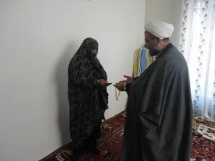 کارکنان نمایندگی سپاه عجب شیر با خانواده شهید &laquo;ظهراب وظیفه&raquo; دیدار کردند