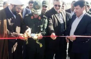 دروازه ورودی یادمان قلاویزان مهران به بهره برداری رسید+عکس