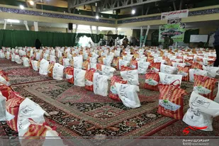 اهدای ۷۰۰ بسته معیشتی به نیازمندان در شهرک مدنی همدان