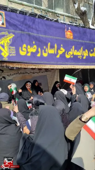 برپایی غرفه فرهنگی حفاظت هواپیمایی همزمان با راهپیمایی ۲۲ بهمن در مشهد