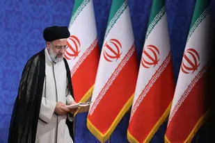 کار، جهاد و تحول، انتظار دانشجویان علوم پزشکی از وزارت بهداشت دولت سیزدهم