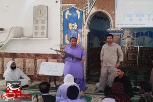 برگزاری دوره آموزش سلاح در مسجد جامع ریگ&zwnj;ملک