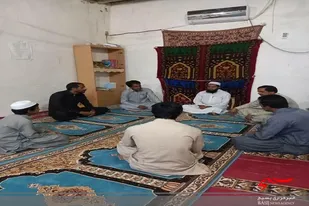 دیدار  اعضای شورای پایگاه شهید میرزایی روستای میدان سراوان با با امام جماعت این روستا