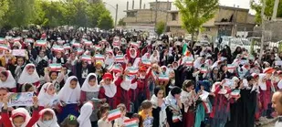 اجرای سرود سلام فرمانده در شهرستان خانمیرزا
