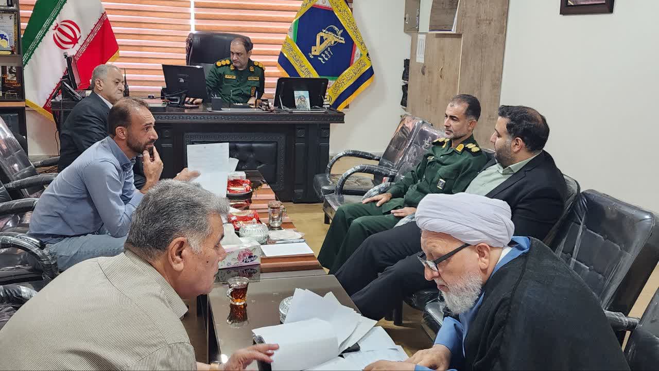برگزاری میز خدمت با حضور مسئولان در سپاه ناحیه آستارا